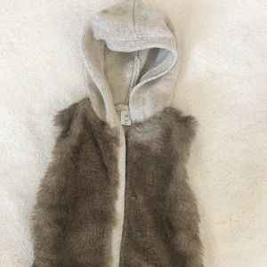 Gap Toddler Girl Faux Fur Sweater Vest with Hood